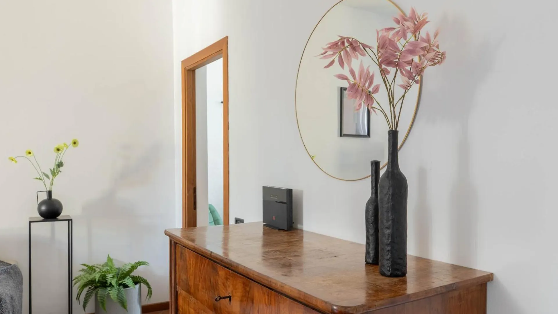 Iflat Pantheon'S Roomy And Friendly Apartment Rome