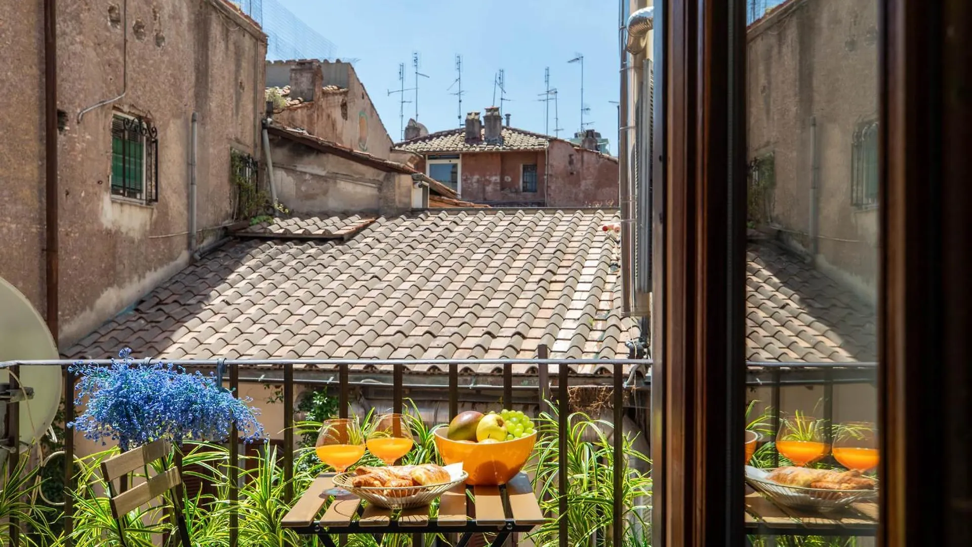 Iflat Pantheon'S Roomy And Friendly Apartment Rome